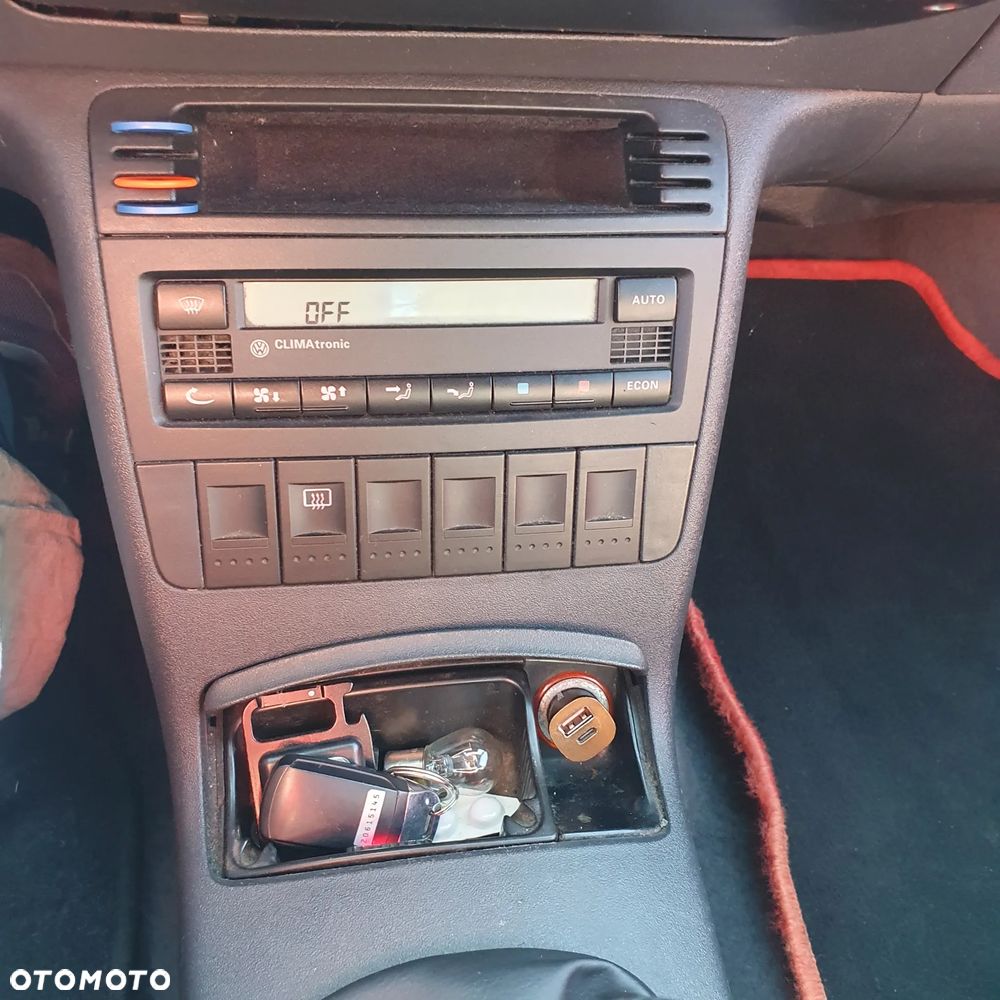 Volkswagen Polo - 4