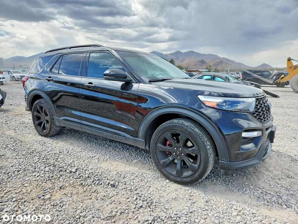 Ford Explorer - 1