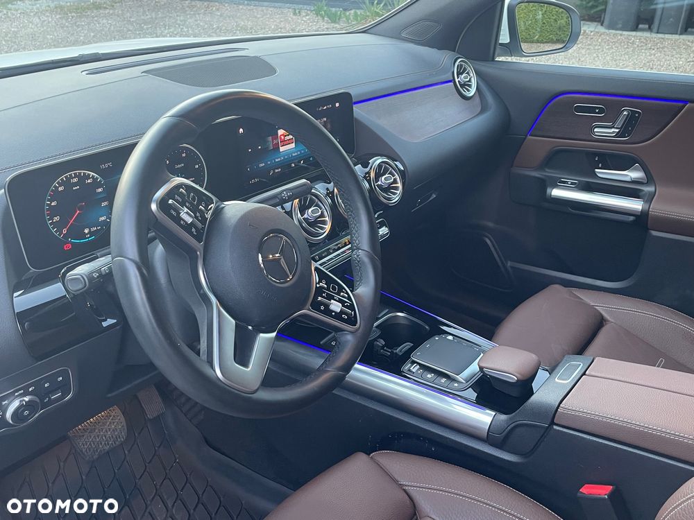 Mercedes-Benz GLA 250 4-Matic - 7