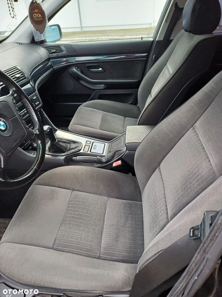 BMW Seria 5 - 11