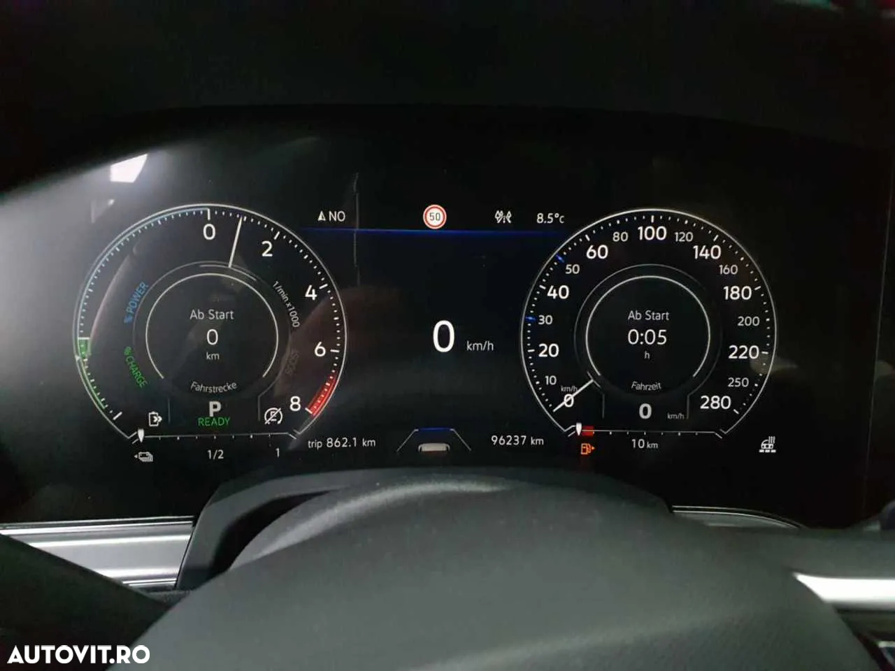 Volkswagen Touareg - 12