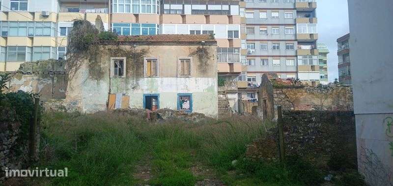 Casa em ruína na Portela de Sintra - Grande imagem: 3/4
