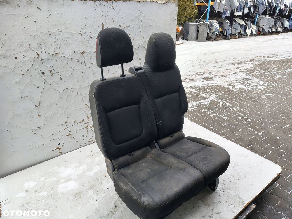 FOTEL KANAPA PASAŻERA PRAWY PRZÓD RENAULT TRAFIC 3 III - 3