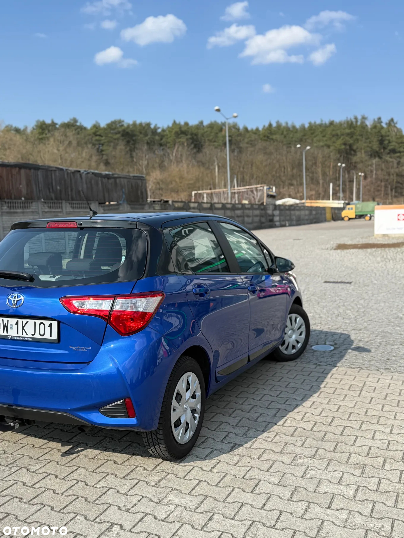 Toyota Yaris 1.5 Premium - 11