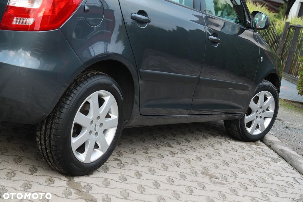 Skoda Fabia 1.4 16V Active Plus - 12