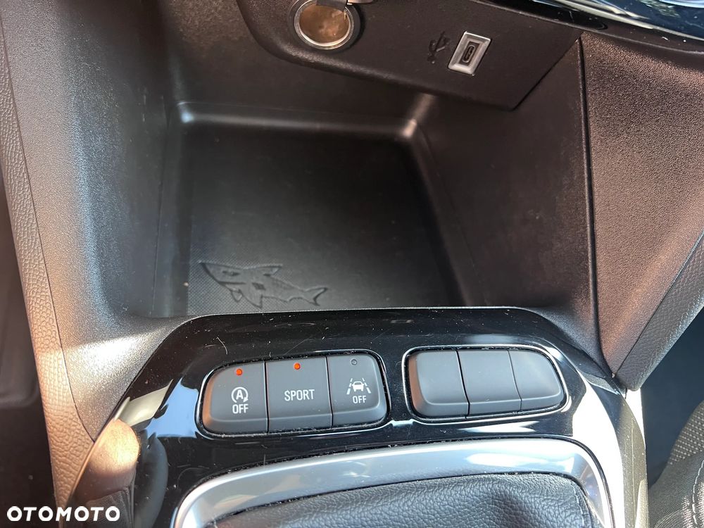 Opel Corsa 1.2 Direct Injection Turbo Start/Stop GS - 19