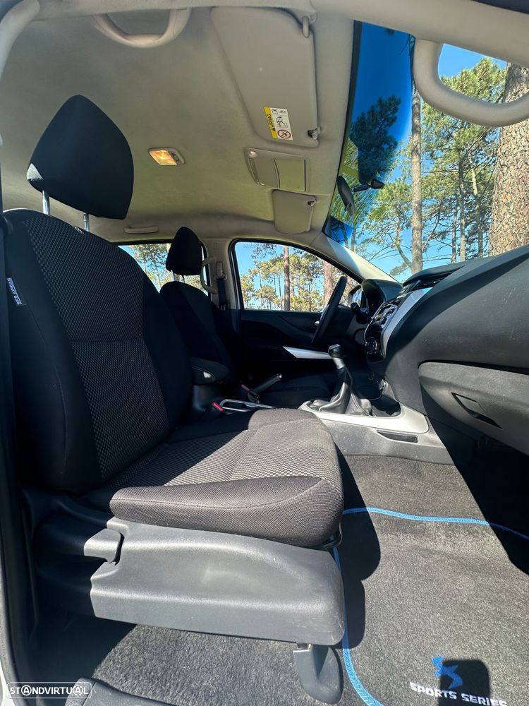 Nissan Navara 2.3 dCi CD 4WD Acenta - 17