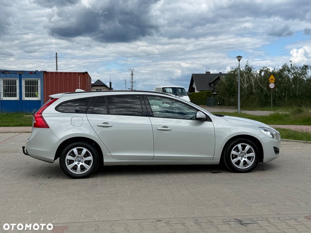 Volvo V60 D3 Summum - 15