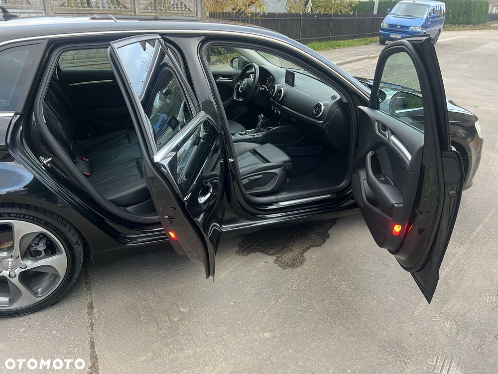 Audi A3 Sportback - 12