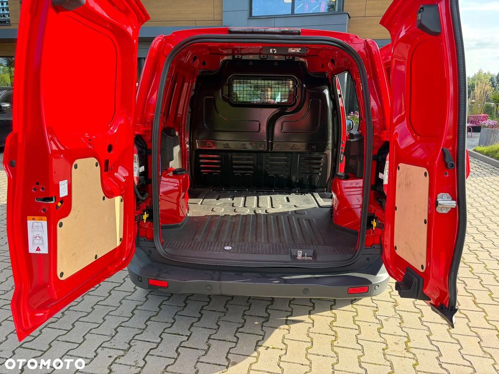 Ford Transit Courier - 7