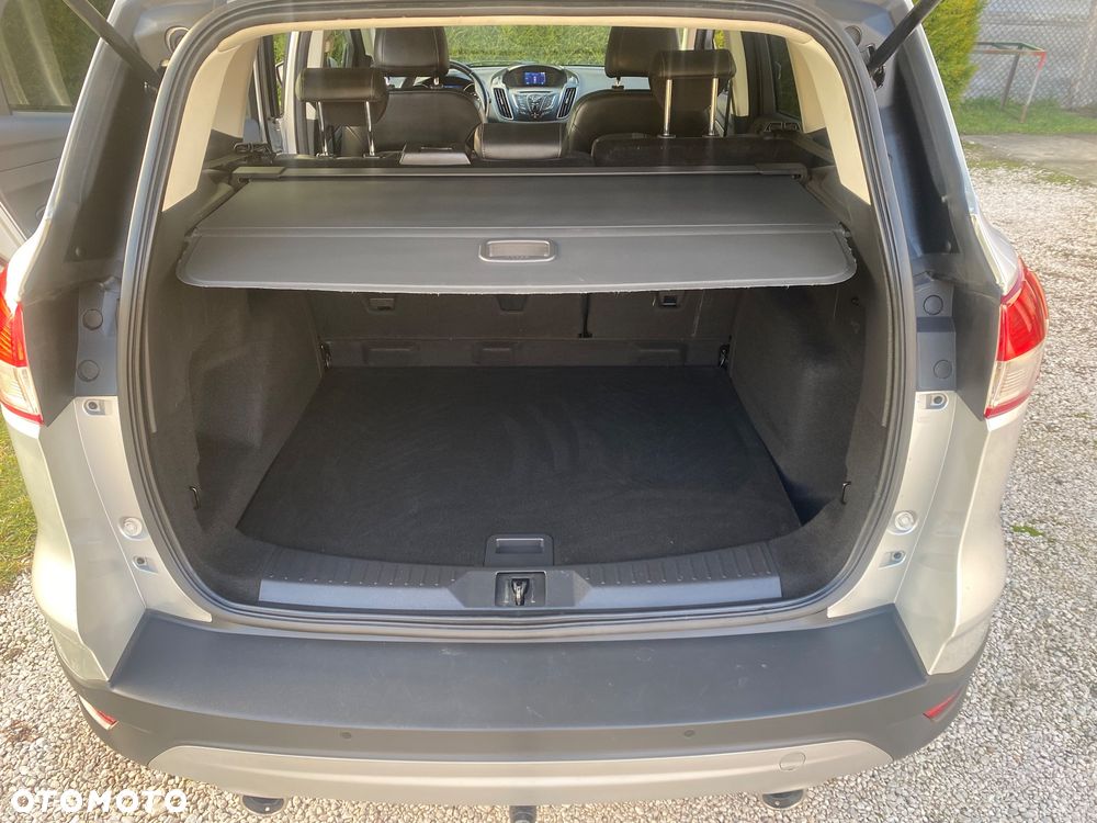 Ford Kuga 2.0 TDCi 2x4 Titanium - 23