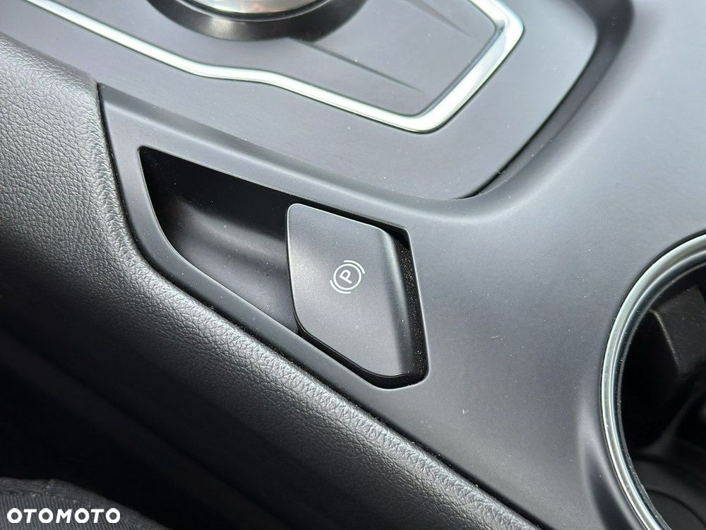 Ford Mondeo 2.0 EcoBlue Titanium - 19