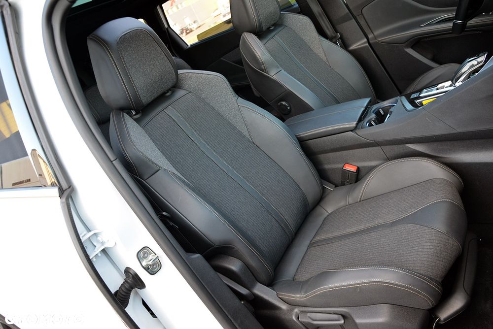 Peugeot 5008 1.5 BlueHDi GT Pack S&S EAT8 - 19