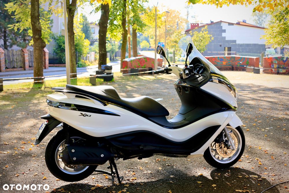 Piaggio X10