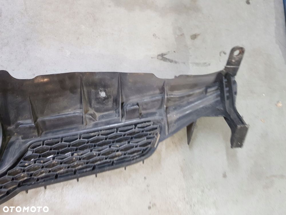 atrapa grill 53111-12a00 toyota auris i e15 eur hb 07r - 11