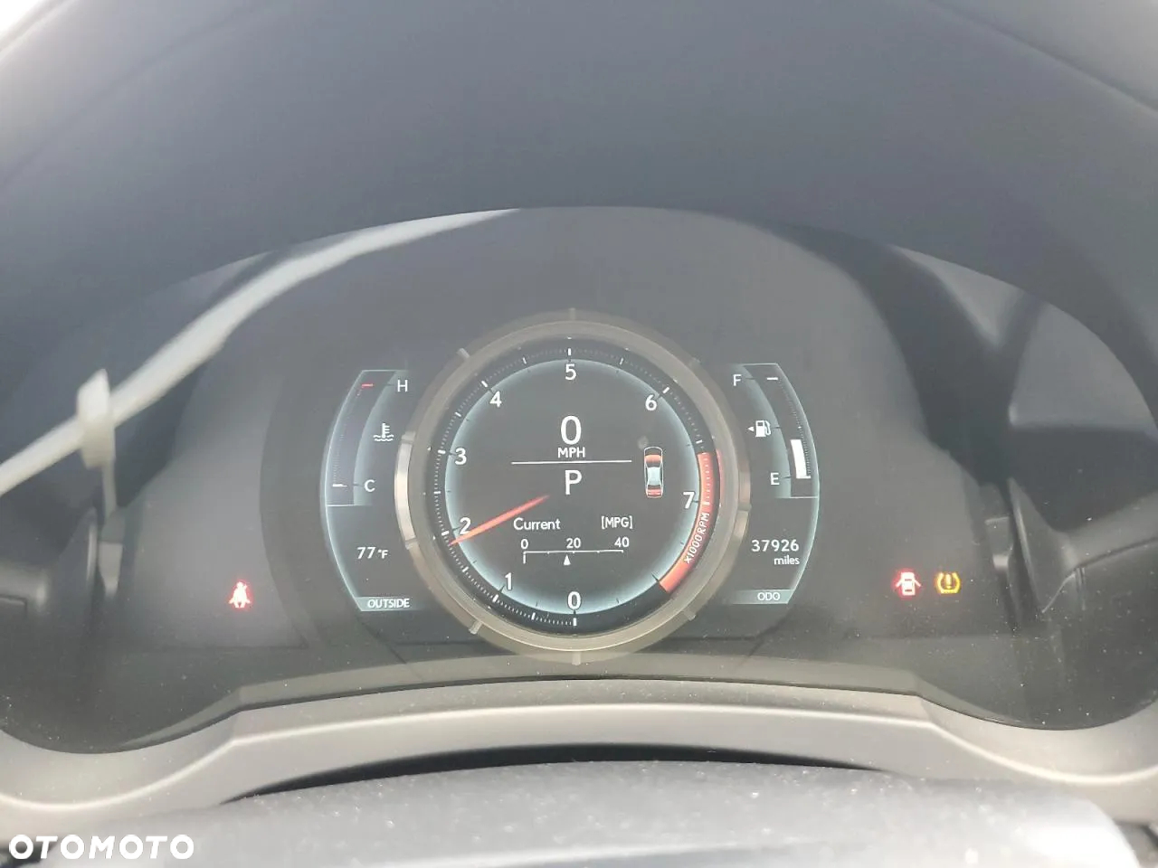 Lexus IS 200t / 300 F Sport - 10