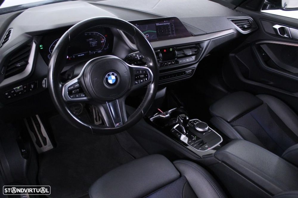 BMW 116 d Pack Desportivo M Auto - 34