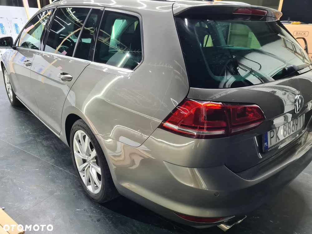 Volkswagen Golf - 22