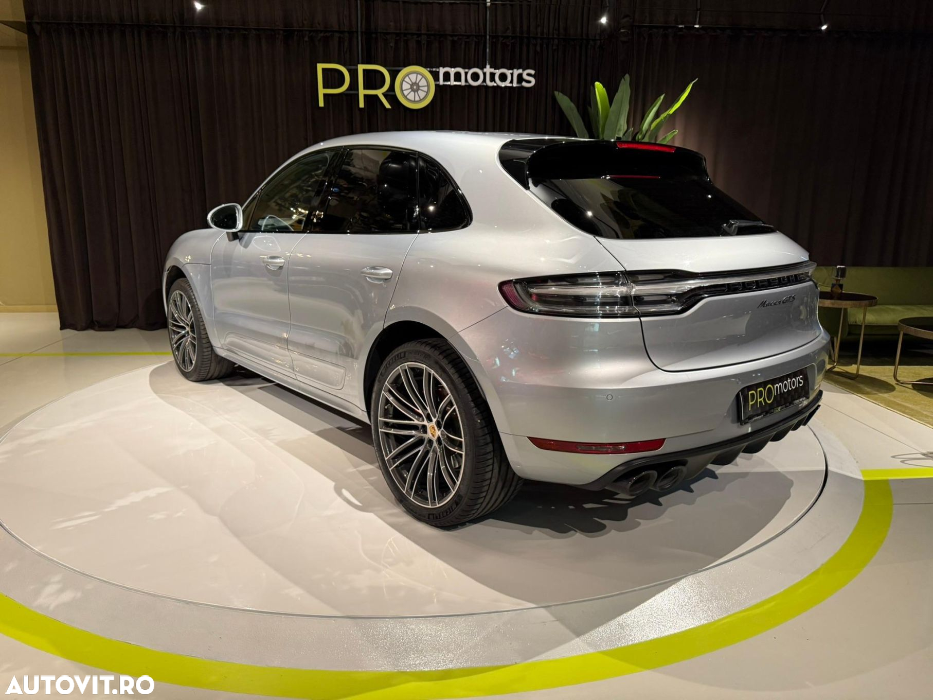 Porsche Macan - 6
