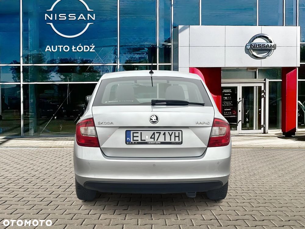 Skoda RAPID Spb 1.2 TSI Ambition - 4