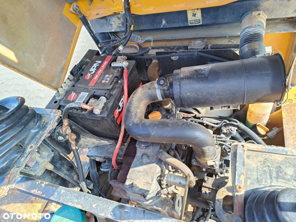 Thwaites 3 tonne - 15