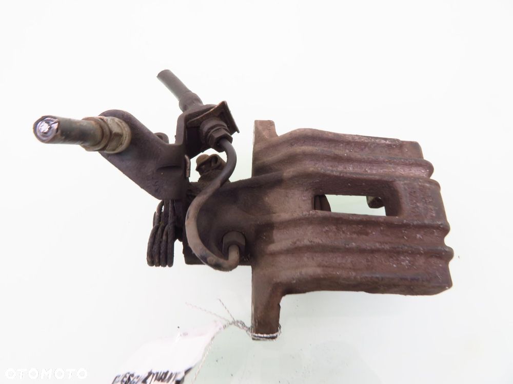 ZACISK LEWY TYŁ SEAT ALTEA 1.6 - 4