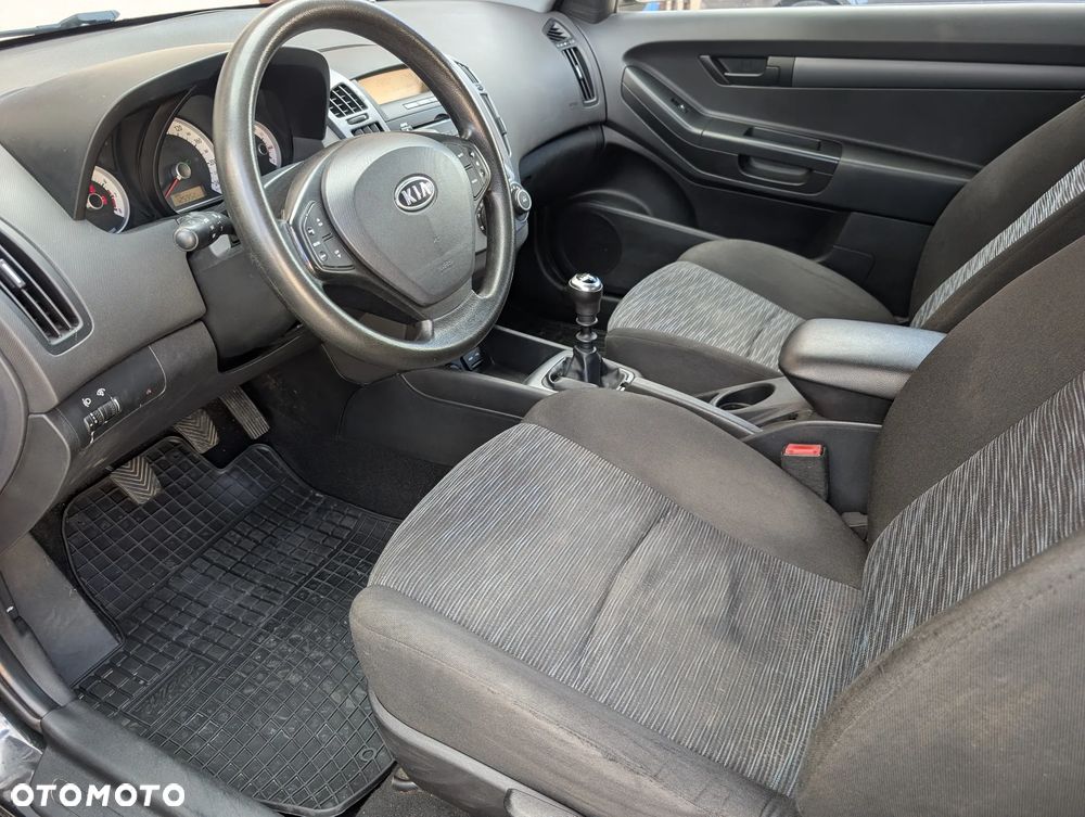 Kia Ceed 2.0 Optimum - 14