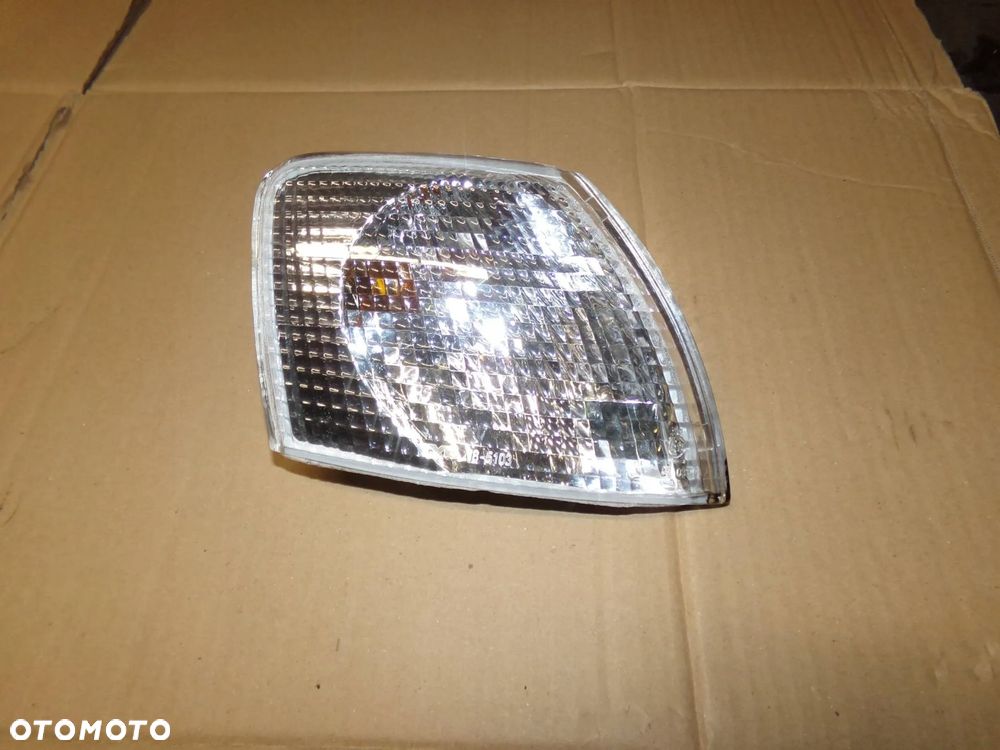 kierunkowskaz prawy przód vw passat b5 przedlift - 1