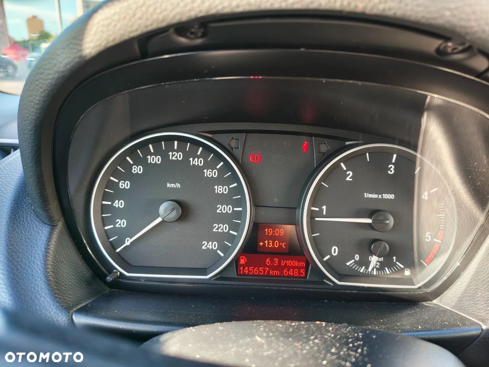 BMW Seria 1 - 30