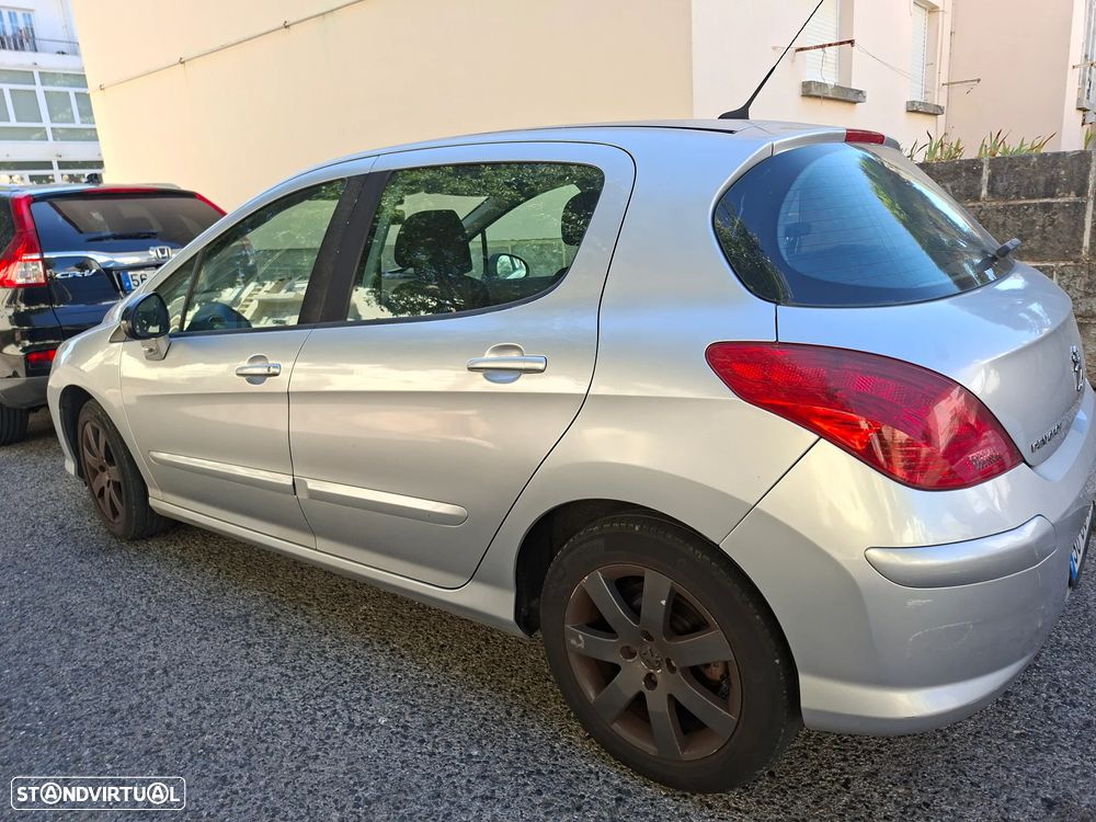 Peugeot 308 1.6 HDi Executive - 4