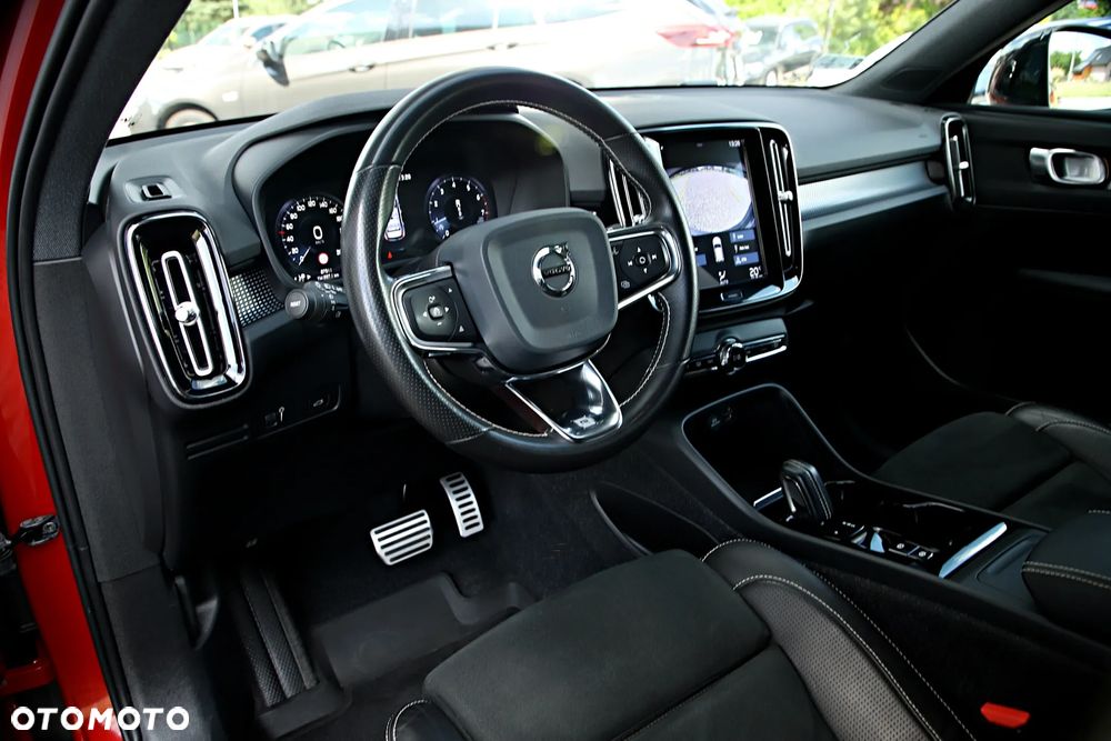 Volvo XC 40 T4 AWD R-Design - 23