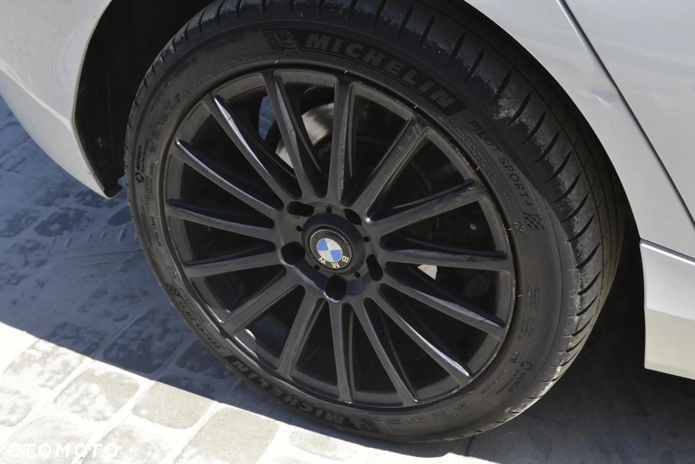 BMW Seria 1 118i Sport Line - 10