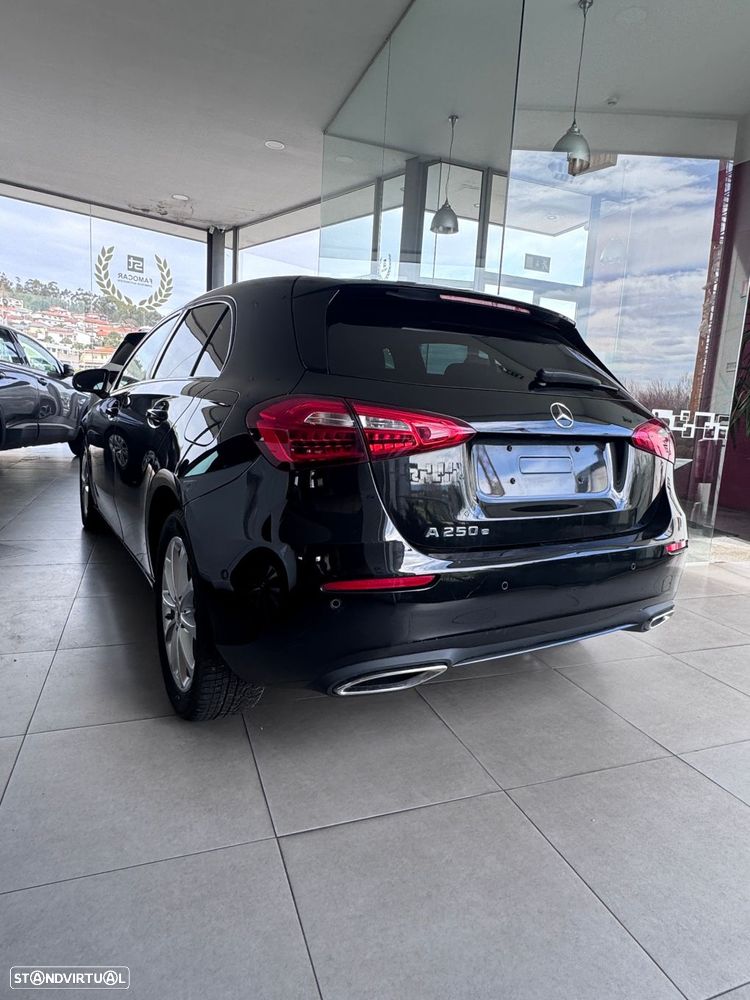 Mercedes-Benz A 250 e - 5