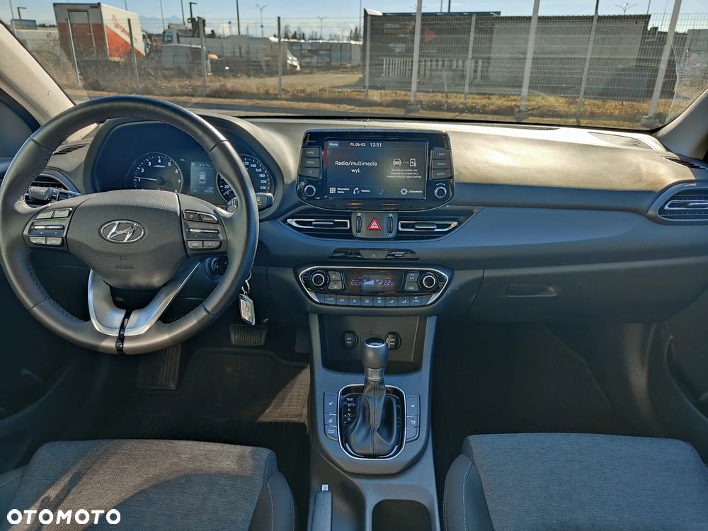 Hyundai i30 1.6 T-GDI Smart DCT - 9