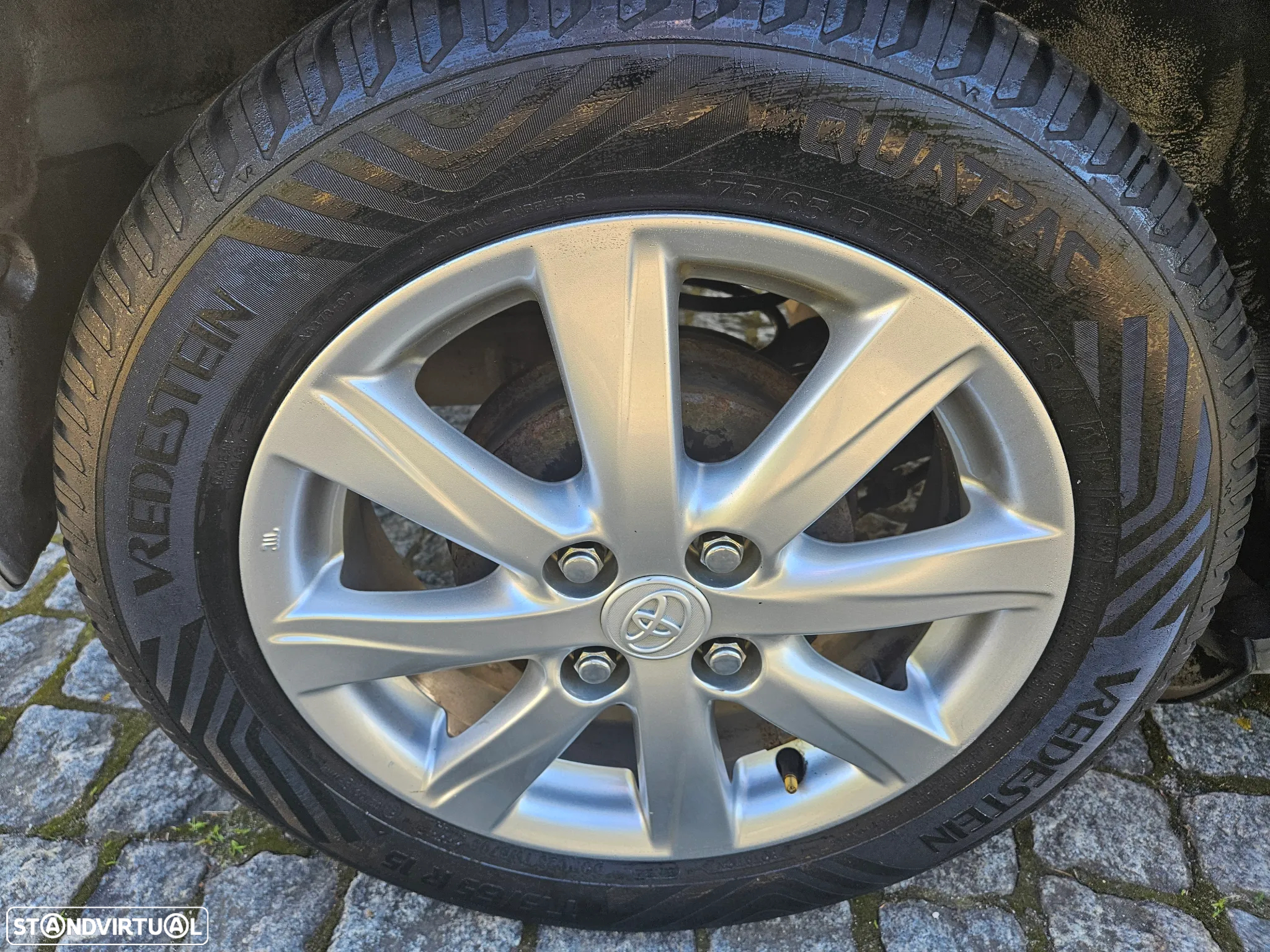 Toyota Yaris 1.0 VVT-i ACtive+AC - 19