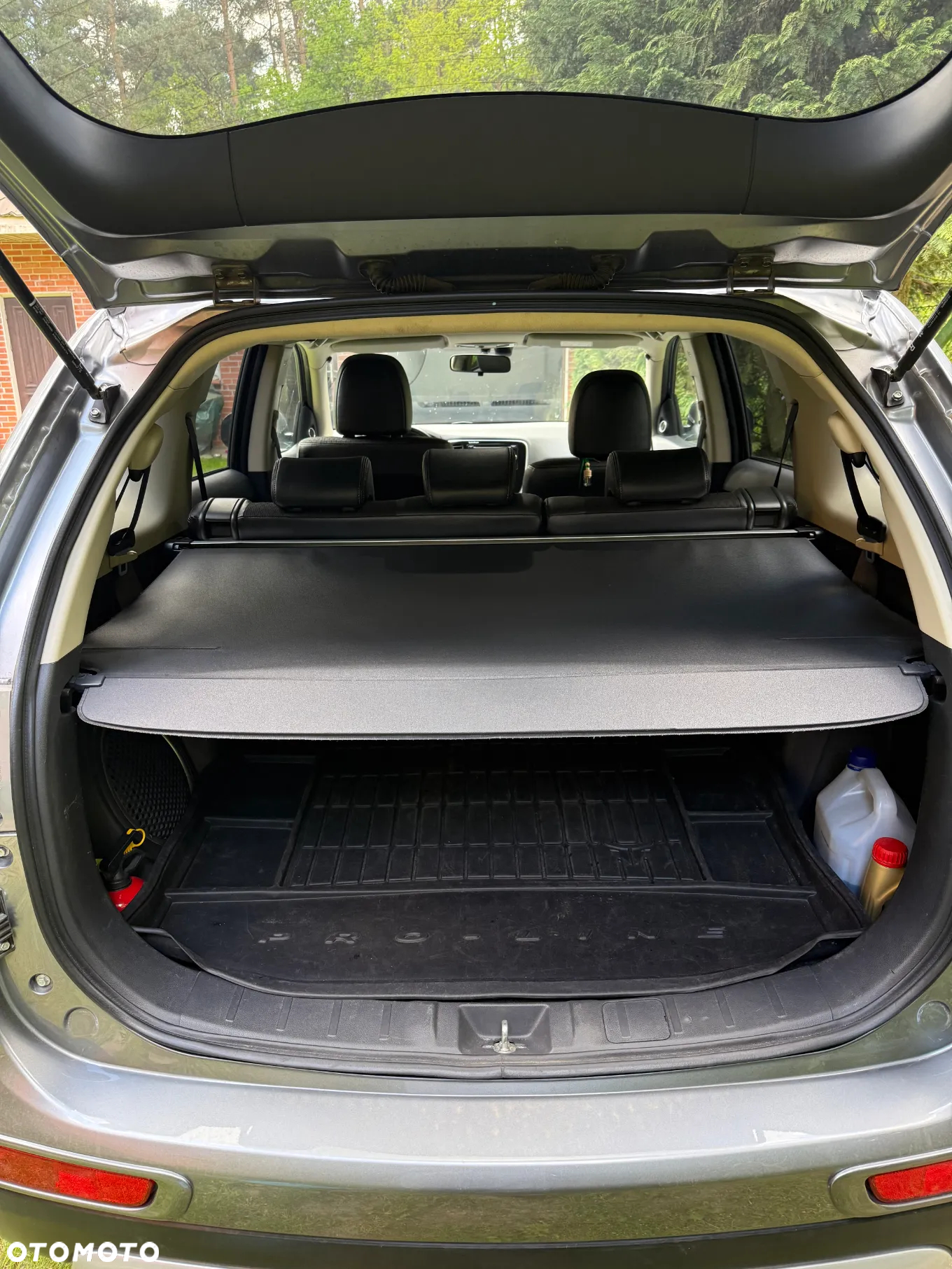 Mitsubishi Outlander - 11