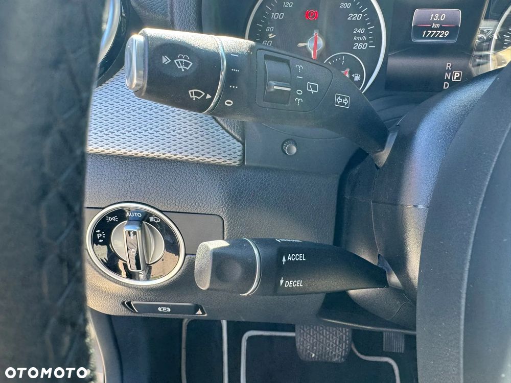 Mercedes-Benz Klasa B 250 4Matic 7G-DCT UrbanStyle Edition - 28