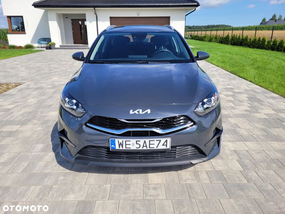 Kia Ceed - 8