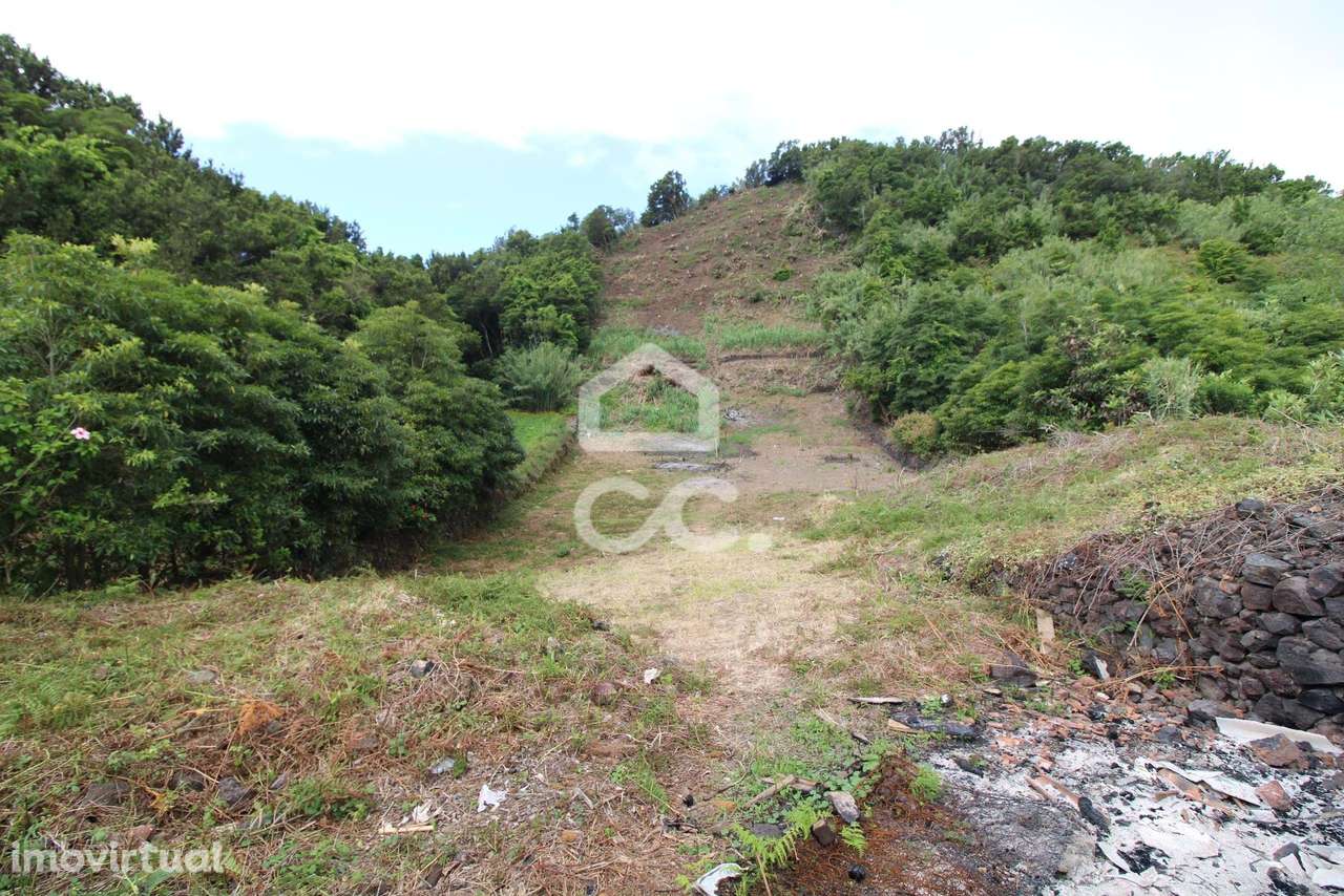 Terreno com 2.960,00 m2 - Água de Pau - Lagoa - Grande imagem: 5/10