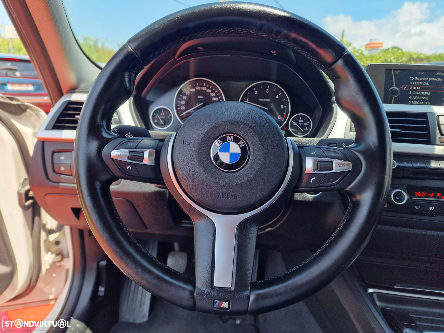 BMW 320 d Touring - 18