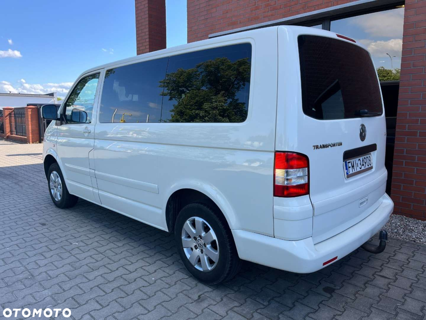 Volkswagen Caravelle - 3