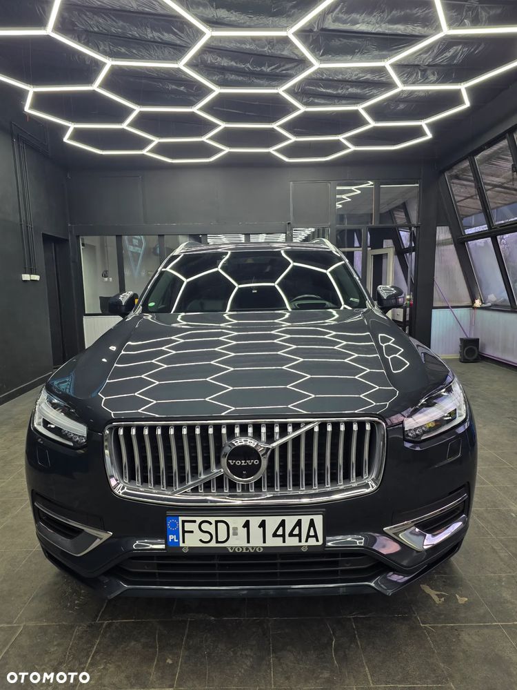 Volvo XC 90 - 1