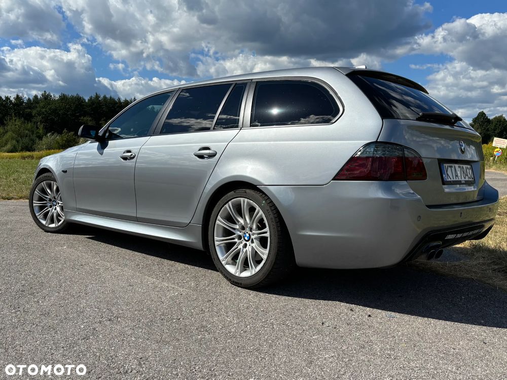 BMW Seria 5 525d - 9
