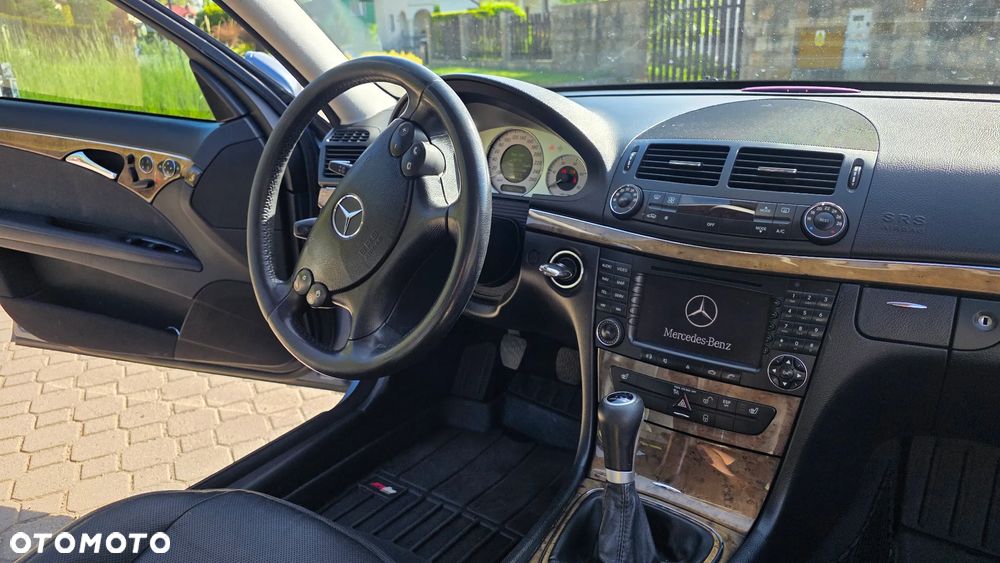 Mercedes-Benz Klasa E - 8
