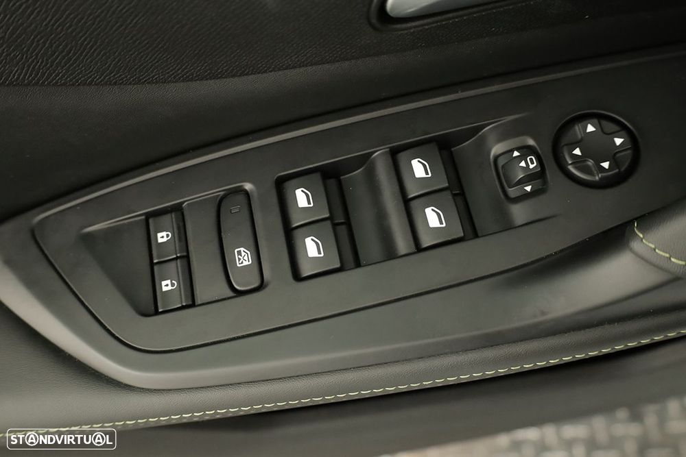 Peugeot 308 SW 1.2 PureTech GT EAT8 - 17