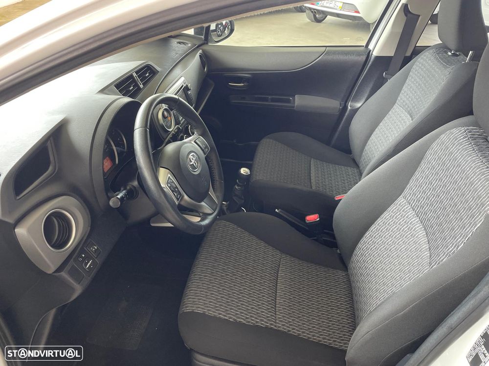 Toyota Yaris 1.33 VVT-i Active - 9
