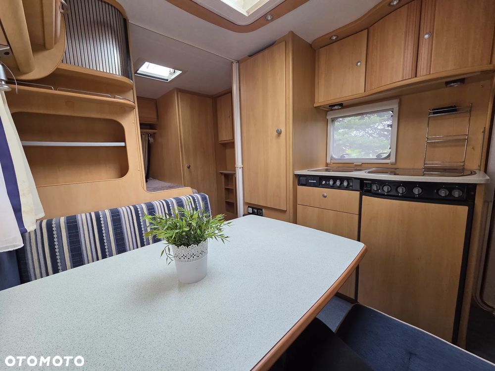 Dethleffs Camper - 10