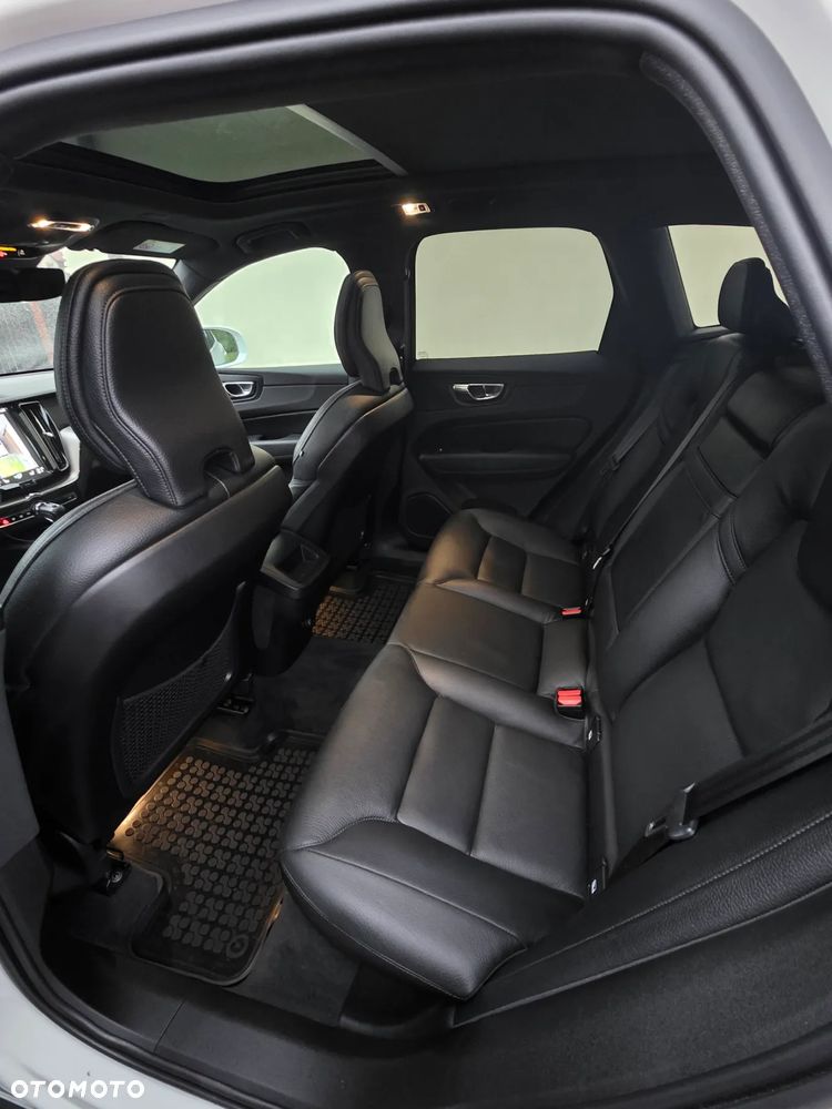 Volvo XC 60 D5 AWD Inscription - 13