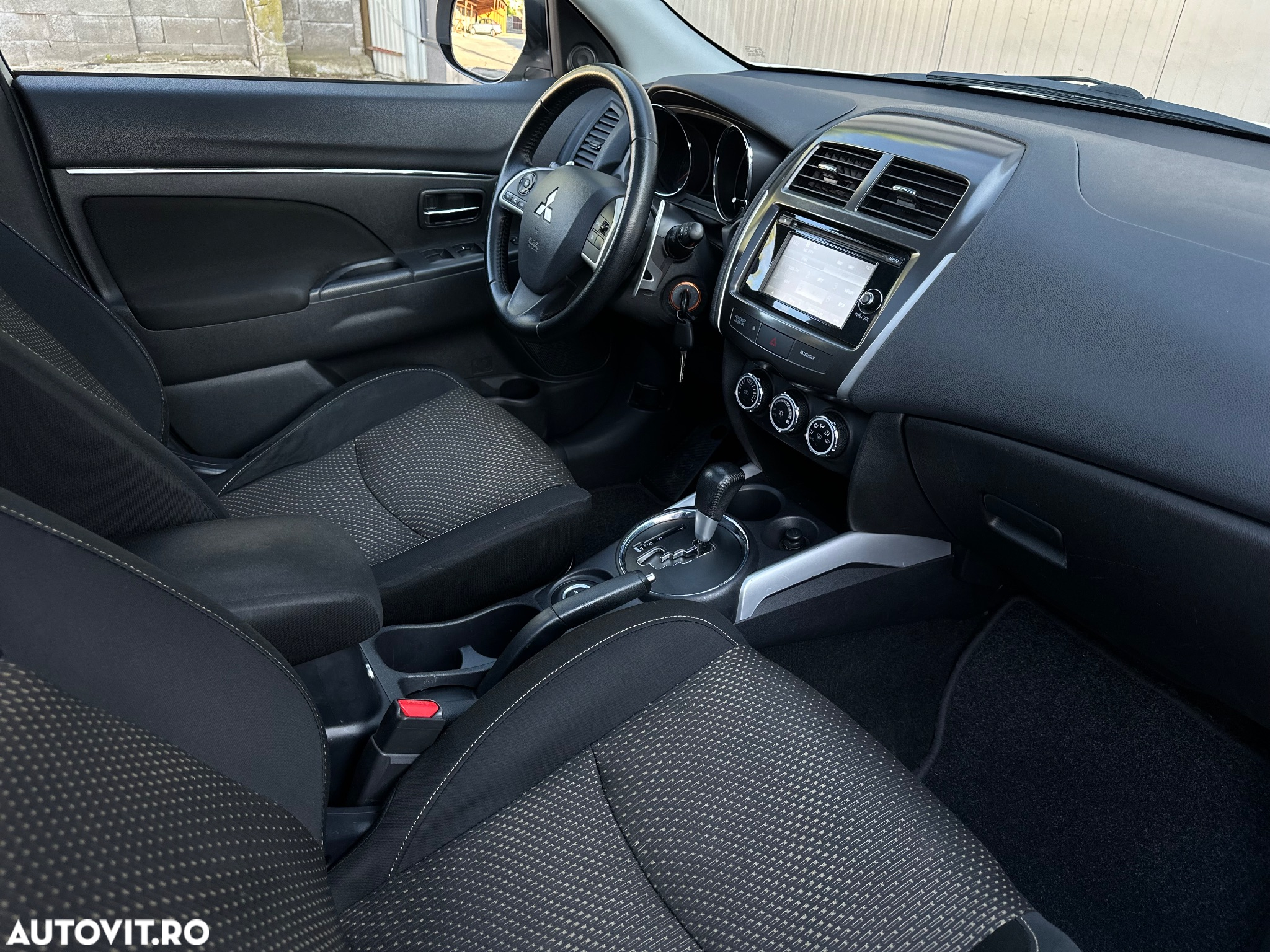 Mitsubishi ASX 2.2 DI-D 4WD Automatik Diamant Edition - 14