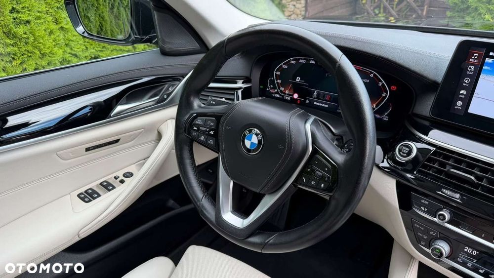 BMW Seria 5 520d xDrive MHEV Luxury Line - 16
